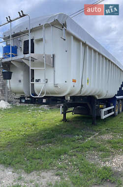 Самосвал полуприцеп Fruehauf Benalu 2009 в 