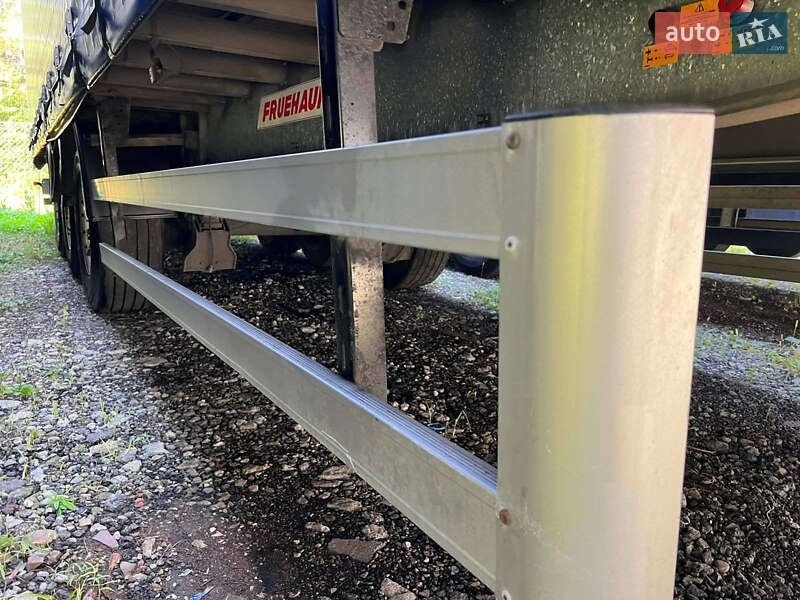 Бортовой полуприцеп Fruehauf D.2 2008 в Ровно