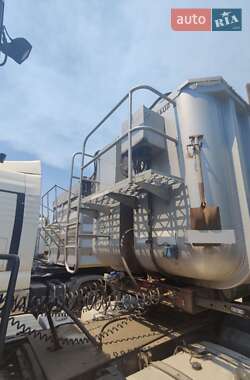 Зерновоз - полуприцеп Fruehauf D.3 2008 в 