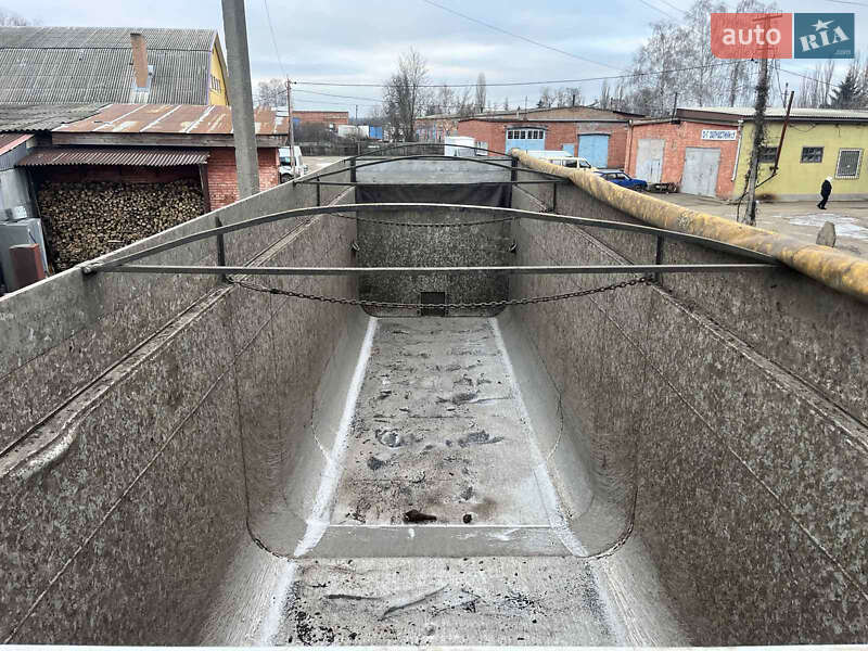 Самоскид напівпричіп Fruehauf DJD SA3 1990 в Хоролі