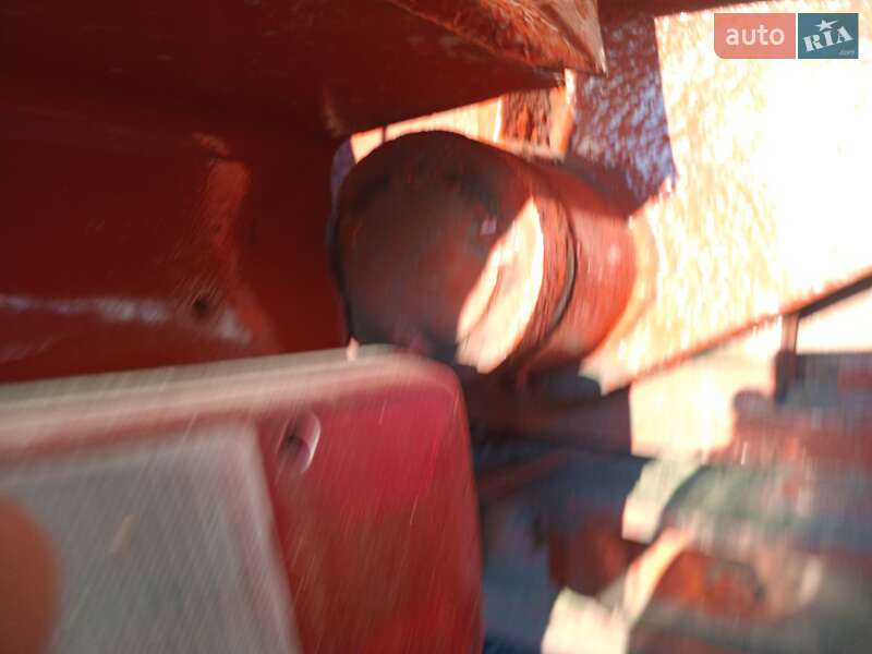 Самоскид напівпричіп Fruehauf DJD TA 3 1996 в Сокирянах