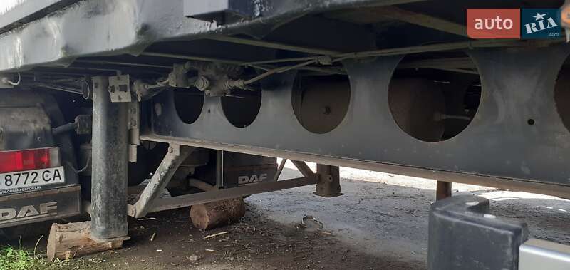 Бортовой полуприцеп Fruehauf F 1999 в Варве