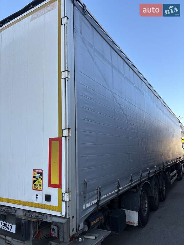 Тентований борт (штора) - напівпричіп Fruehauf F 2016 в Києві