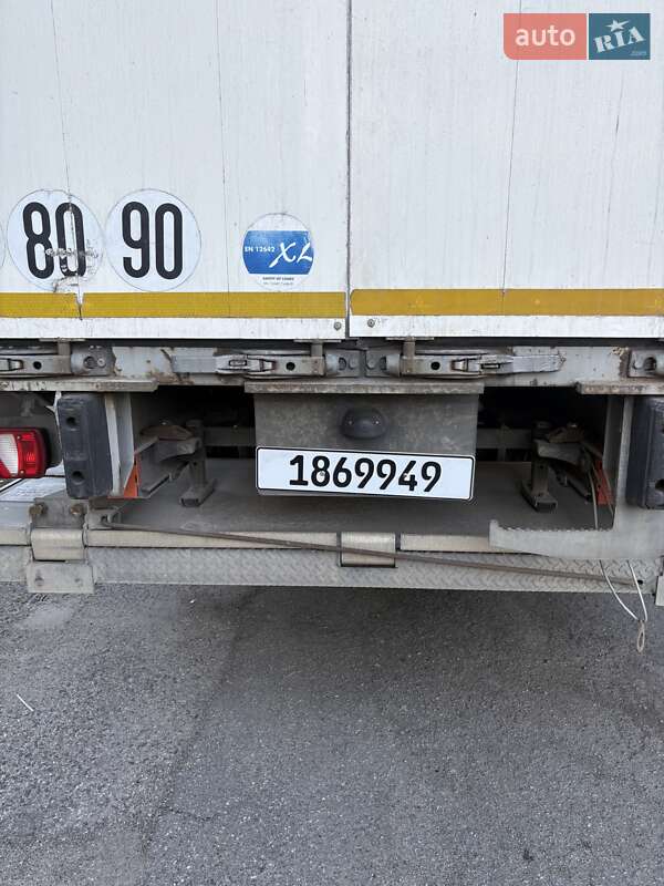 Тентований борт (штора) - напівпричіп Fruehauf F 2016 в Києві