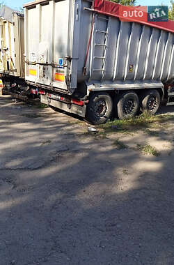 Самосвал полуприцеп Fruehauf LTD/WAD 2005 в 