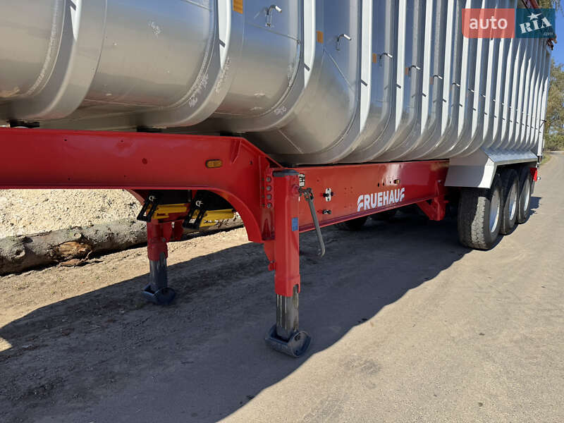 Зерновоз - напівпричіп Fruehauf LTD/WAD 2009 в Бучачі