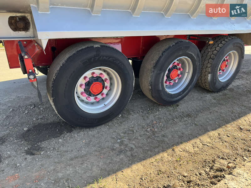 Зерновоз - напівпричіп Fruehauf LTD/WAD 2009 в Бучачі