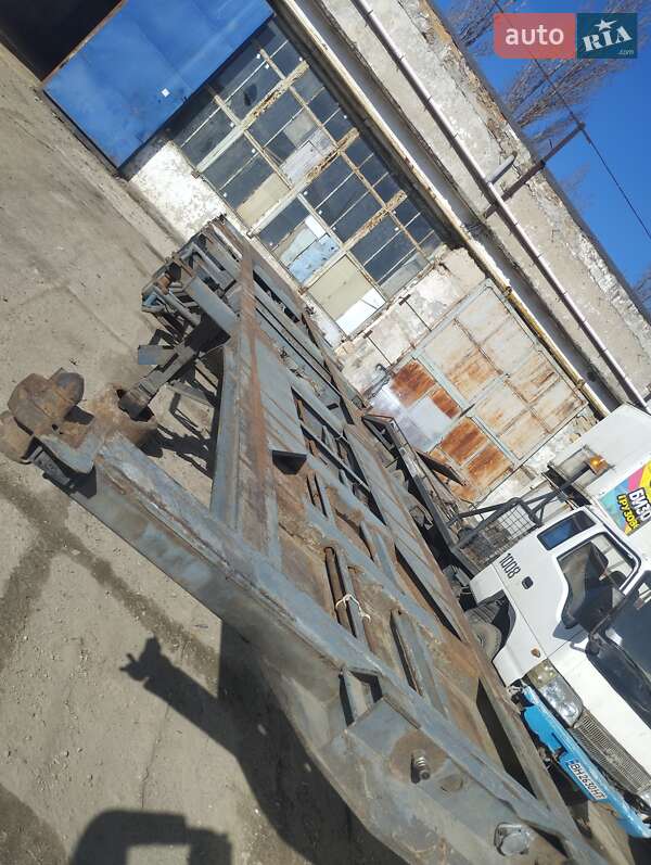 Контейнеровоз полуприцеп Fruehauf ONCR 1992 в Одессе