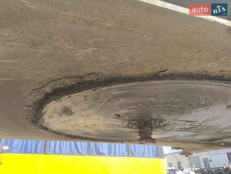 Контейнеровоз полуприцеп Fruehauf ONCR 1992 в Одессе