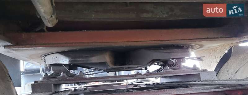 Бортовой полуприцеп Fruehauf ROR 1990 в Лохвице