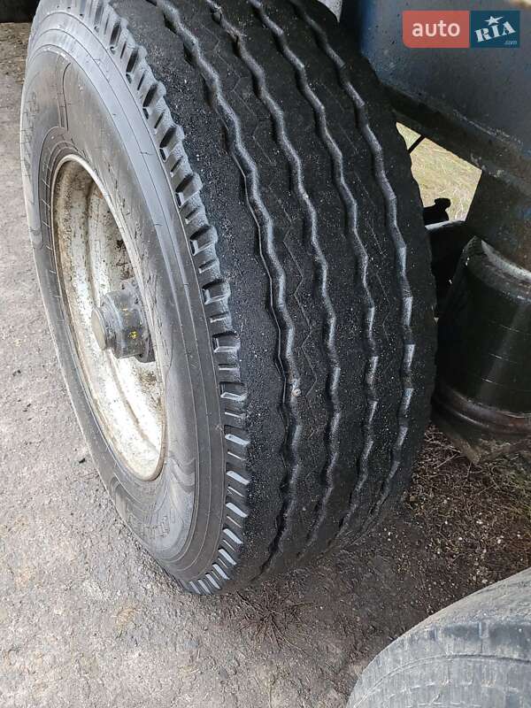 Бортовой полуприцеп Fruehauf ROR 1990 в Лохвице