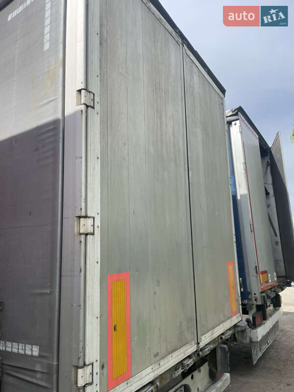 Тентований борт (штора) - напівпричіп Fruehauf SAF 2008 в Мукачевому