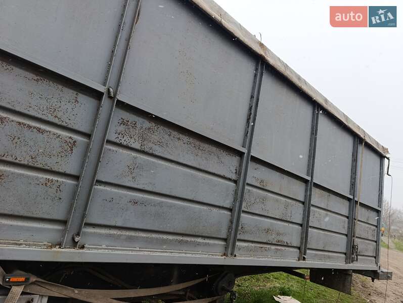 Контейнеровоз Fruehauf SAF 1998 в Городке