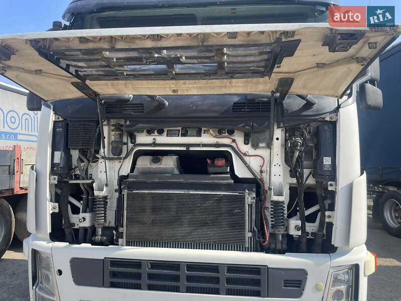 Тентований борт (штора) - напівпричіп Fruehauf SAF 2008 в Мукачевому