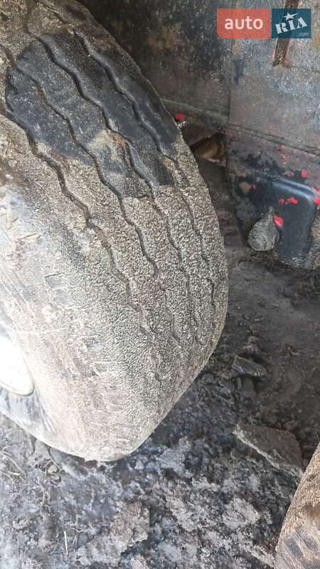 Самоскид напівпричіп Fruehauf SMB 1998 в Сумах