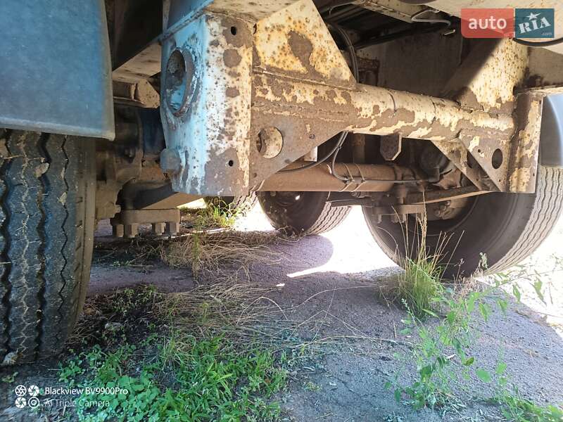 Тентований борт (штора) - напівпричіп Fruehauf SMB 2004 в Згурівці фото 7 Тентований борт (штора) - напівпричіп Fruehauf SMB 2004 в Згурівці