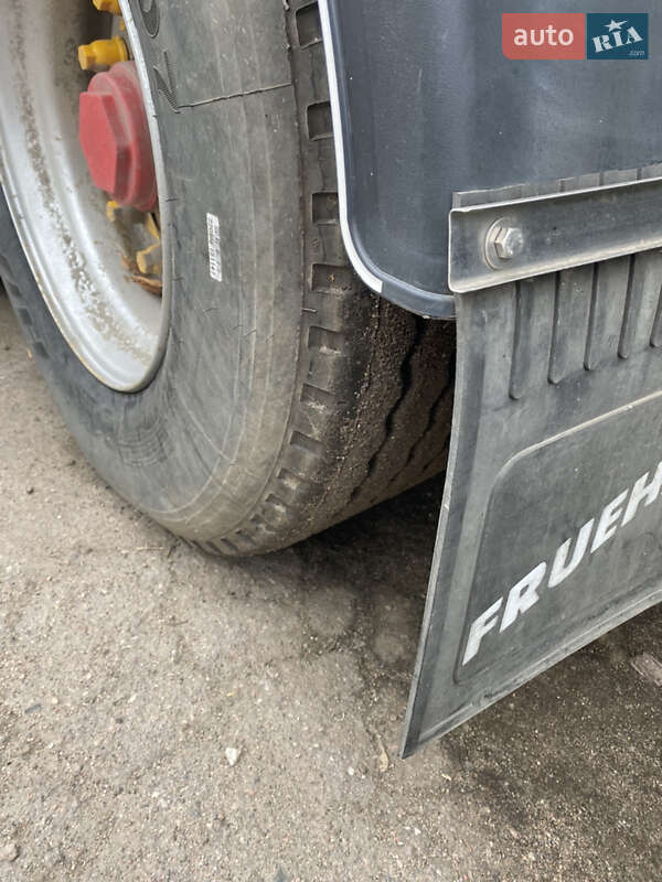 Цистерна полуприцеп Fruehauf SMB 1993 в Черкассах