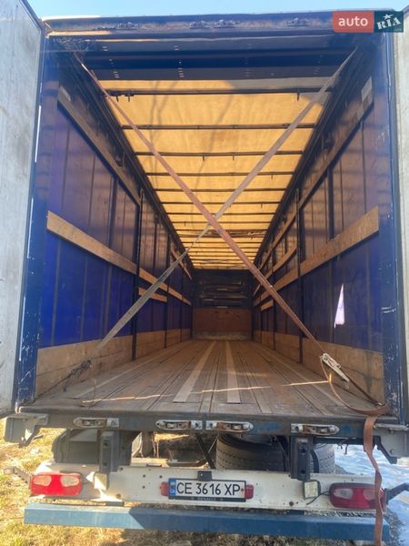 Фургон полуприцеп Fruehauf SMB 2004 в Черновцах