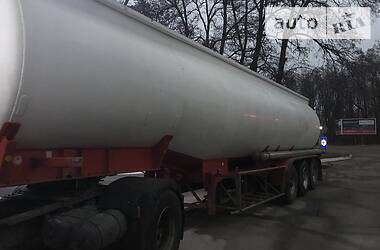 Цистерна напівпричіп Fruehauf T34 1990 в Запоріжжі