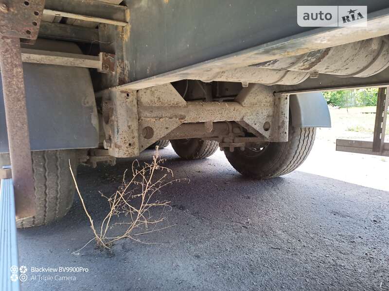 Тентованный борт (штора) - полуприцеп Fruehauf T34 2005 в Згуровке