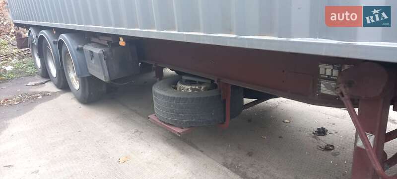 Зерновоз - полуприцеп Fruehauf T34 1999 в Прилуках