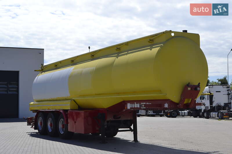 Цистерна полуприцеп Fruehauf T34 1998 в Хусте фото 4 Цистерна полуприцеп Fruehauf T34 1998 в Хусте