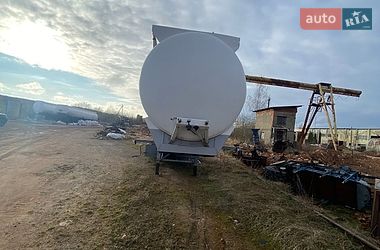 Цистерна напівпричіп Fruehauf T34 1988 в Львові