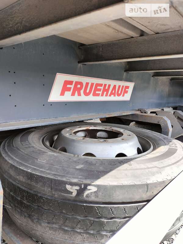 Тентованный борт (штора) - полуприцеп Fruehauf T38 2012 в Малине