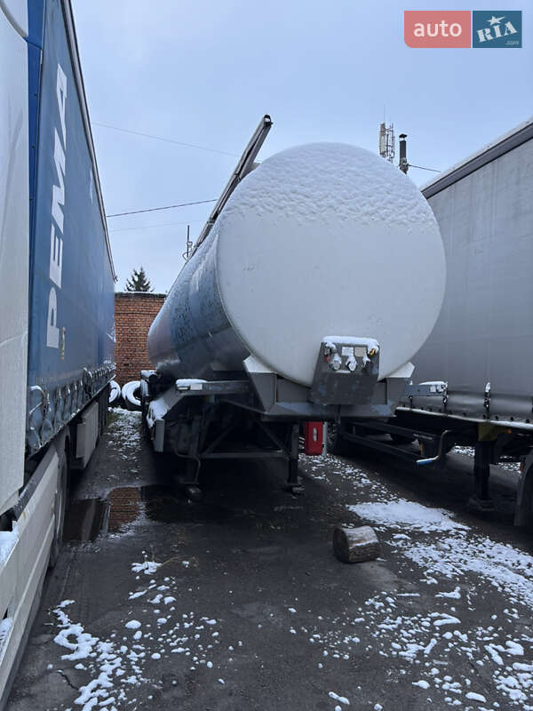 Цистерна полуприцеп Fruehauf TF34 1997 в 