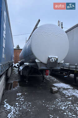 Цистерна полуприцеп Fruehauf TF34 1997 в 