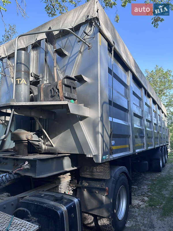 Самоскид причіп Fruehauf TF34C1 1997 в Прилуках