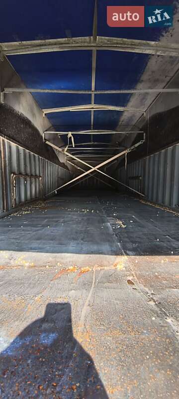 Зерновоз - полуприцеп Fruehauf TF34C1 1998 в Гайвороне