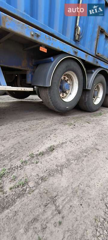 Зерновоз - полуприцеп Fruehauf TF34C1 1998 в Гайвороне