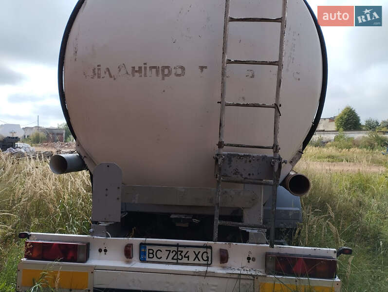 Цистерна полуприцеп Fruehauf TF34C1 1988 в Стрые фото Цистерна полуприцеп Fruehauf TF34C1 1988 в Стрые