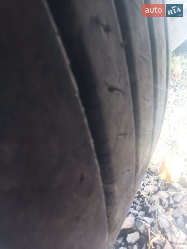 Борт Fruehauf ТХ 2011 в Дрогобыче