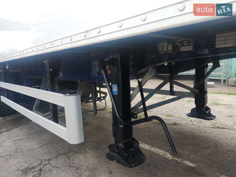 Фургон полуприцеп Fruehauf TX 34 2007 в Ровно