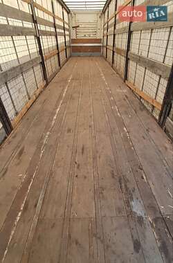 Тентований борт (штора) - напівпричіп Fruehauf TX 34 2005 в 
