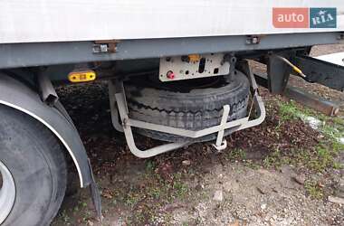 Тентований борт (штора) - напівпричіп Fruehauf TX 34 2006 в 