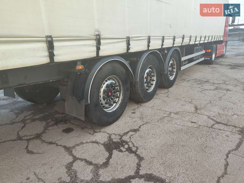 Тентований борт (штора) - напівпричіп Fruehauf TX 34C 2008 в Харкові