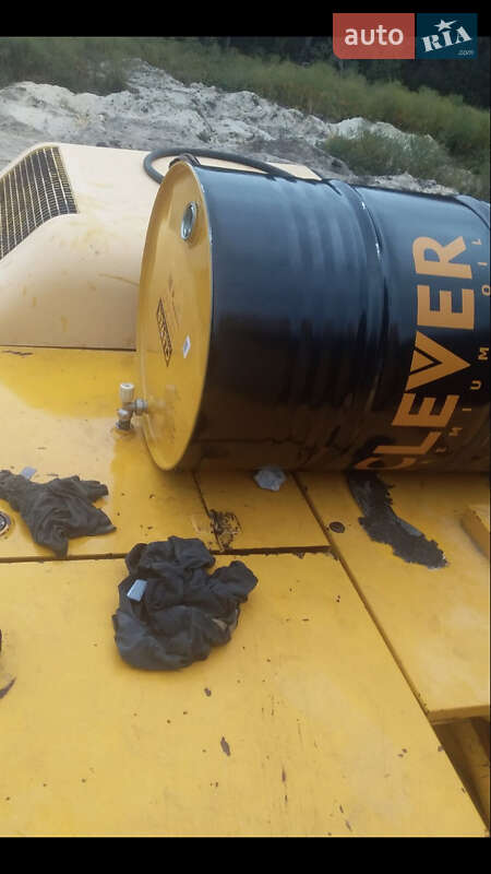 Гусеничний екскаватор Furukawa 740 1999 в Вараші