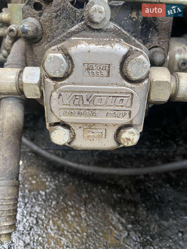 Гусеничный экскаватор Furukawa LS 2002 в Виннице