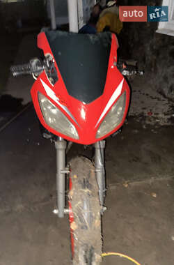 Максі-скутер G-max Racer 2012 в 