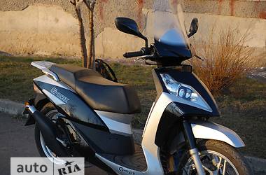 Макси-скутер G-max SH 2009 в 