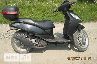 Макси-скутер G-max SH 2007 в Черновцах