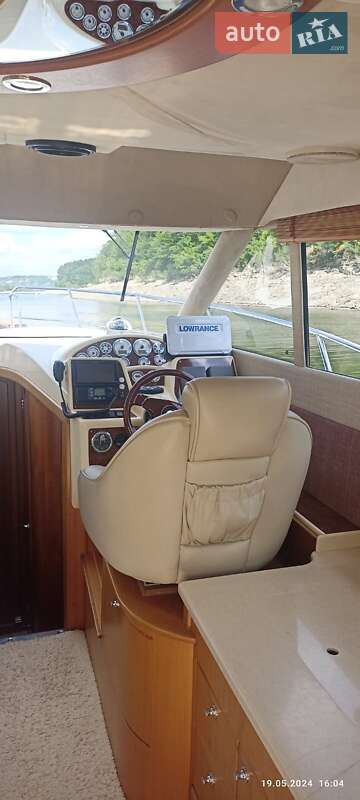 Моторна яхта Galeon 330 2007 в Чернівцях