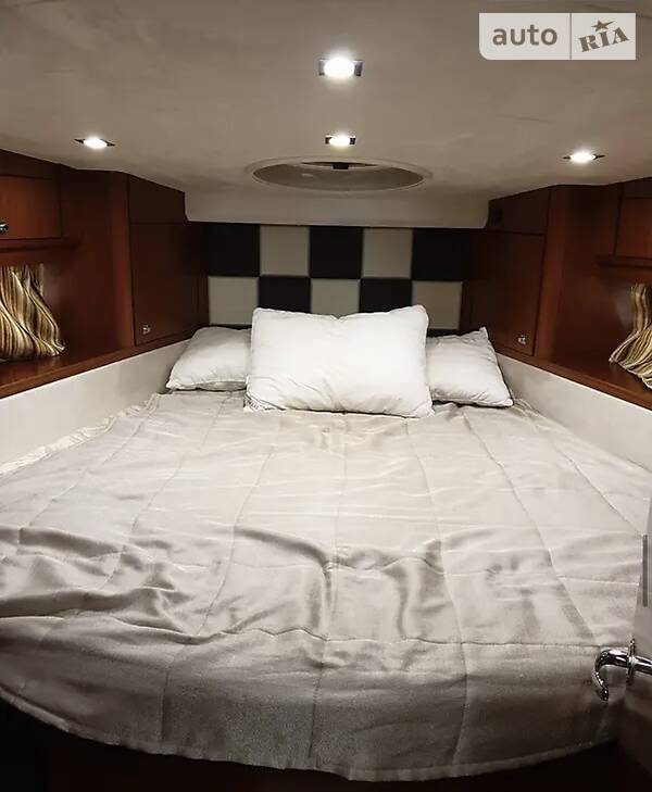 Моторная яхта Galeon 340 2011 в Киеве