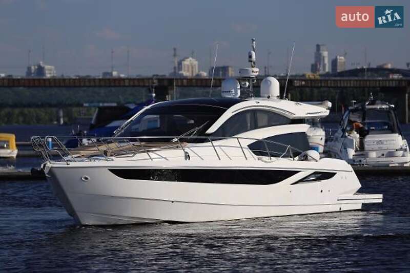 Моторная яхта Galeon 430 2012 в Киеве