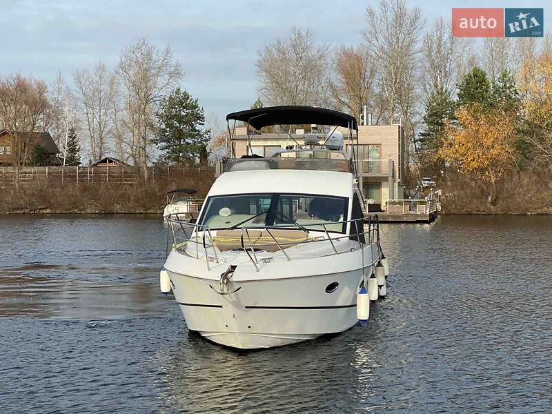 Моторная яхта Galeon 440 2008 в Киеве