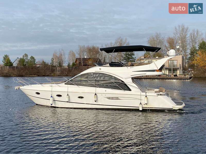 Моторная яхта Galeon 440 2008 в Киеве