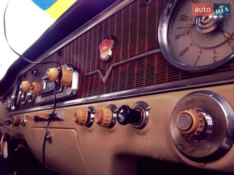 Лимузин ГАЗ 13 Чайка 1962 в Львове